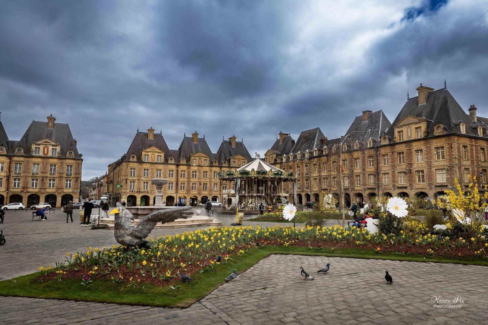 Le Petit Ardennais Charleville-Mezieres Exterior photo